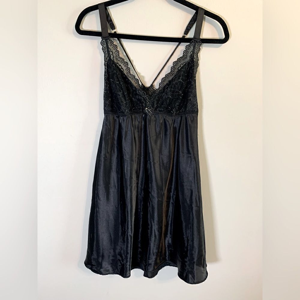 Flora Black Satin and Lace Babydoll size L‎